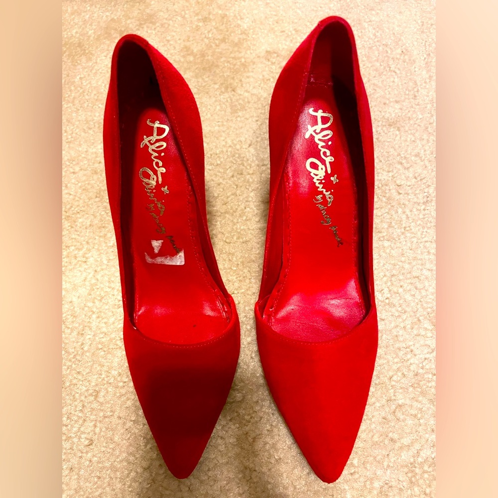 Alice + Olivia Pumps